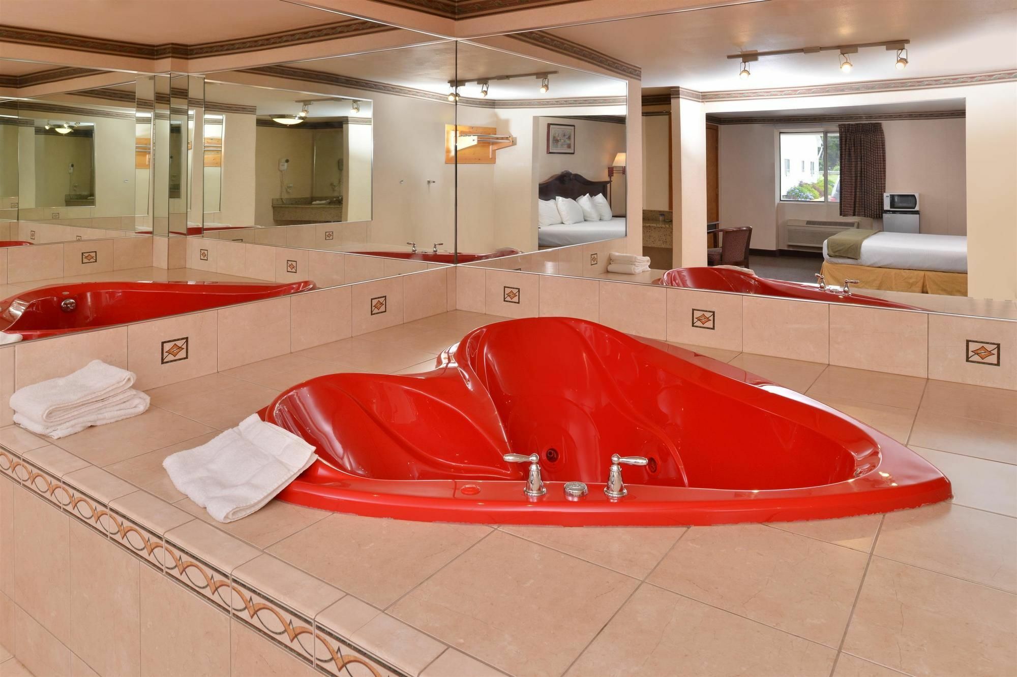 Americas Best Value Inn & Suites 울코트 외부 사진